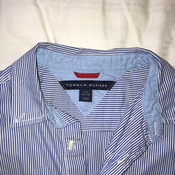 Tommy Hilfiger - Picture 3 of 4